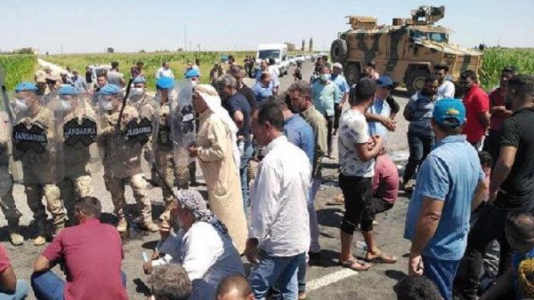 Elektrik Kesintisini Protesto Eden Çiftçiler Gözaltına Alındı