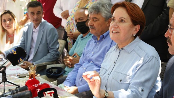 Akşener: Türkiye'de Derin Bir Devlet Krizi Var