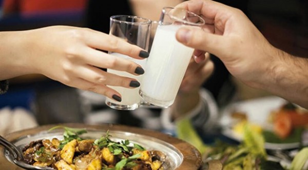 Efe Rakı Grubuna Zam Geldi