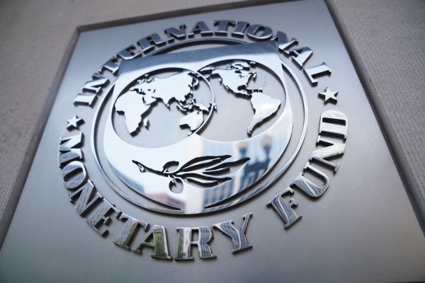 IMF, Afganistan'ın Fon Kaynaklarına Erişimini Askıya Aldı