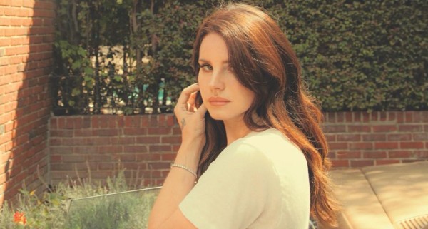 Lana Del Rey: Ölümümden Sonra Şarkılarım Yayımlanmasın