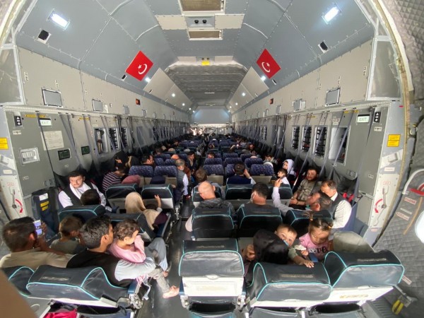 Silahlı Kuvvetler Kabil'deki Türk Vatandaşlarını Tahliye Ediyor 