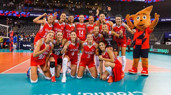 Filenin Sultanları Ukrayna'yı 3-0 Yendi