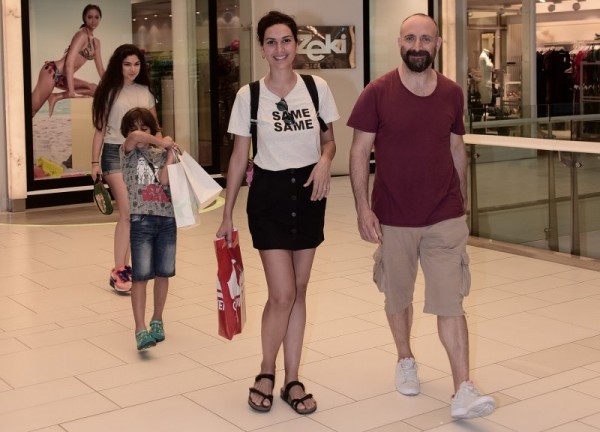 30 Haftalık Hamile Olan Bergüzar Korel Aşı Yaptırdı