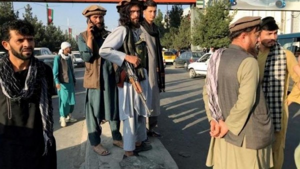 Eski Kabil Hükümetinin İçişleri Bakanı: Taliban Çocukları İnfaz Ediyor
