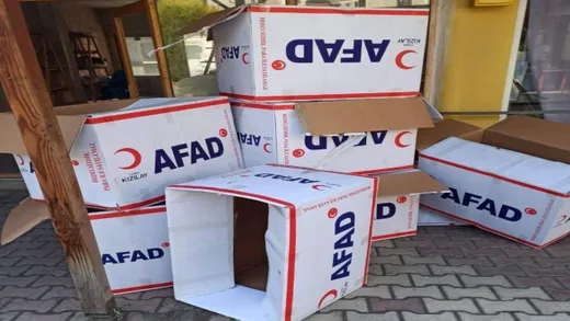 AFAD: Yardımlar 'Ayrım Yapılmadan' Dağıtılıyor