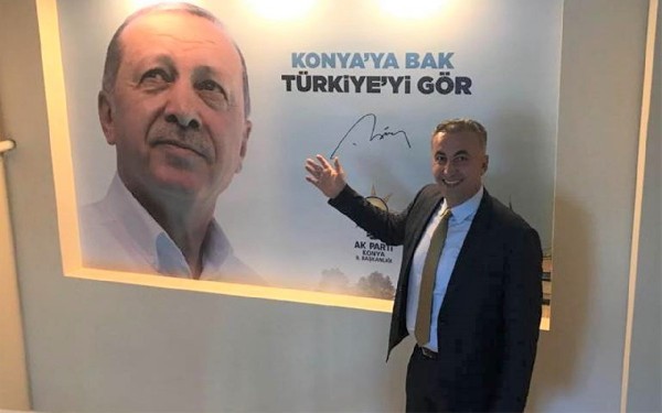 AKP'li Belediye Başkanı AKP'li Yeğenini Başkan Yardımcısı Olarak Atadı