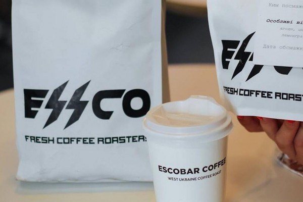 Eski Sinagogdaki Cafenin Logosu Nazi Sembolüne Benzetildi