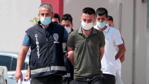 'Beni Polise Şikayet Ettin' Diyerek 7 Yerinden Bıçakladı