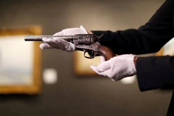 Billy the Kid Öldürülürken Kullanılan Tabanca 6 Milyon Dolara Satıldı