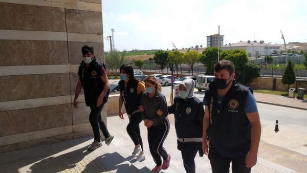 Uşak'ta Bir Kadın Kocasını Öldürdü