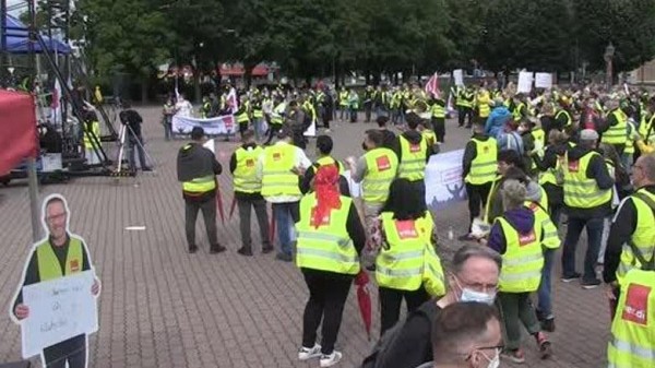 Almanya'da Market ve Mağaza Çalışanları Grevde