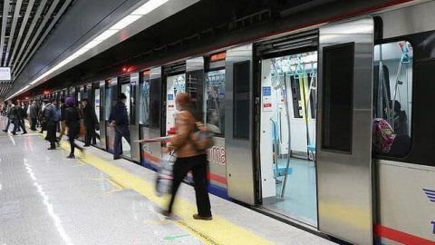 Marmaray Üsküdar İstasyonu 'Acil Durum' Gerekçesiyle Boşaltıldı