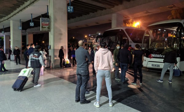 18 Yaşından Küçüklere Otobüs ve Uçak Bileti Satılması Yasaklandı