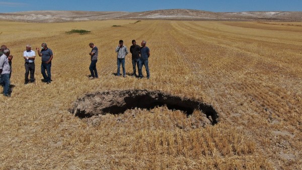 Polatlı'da Korkutan Obruk