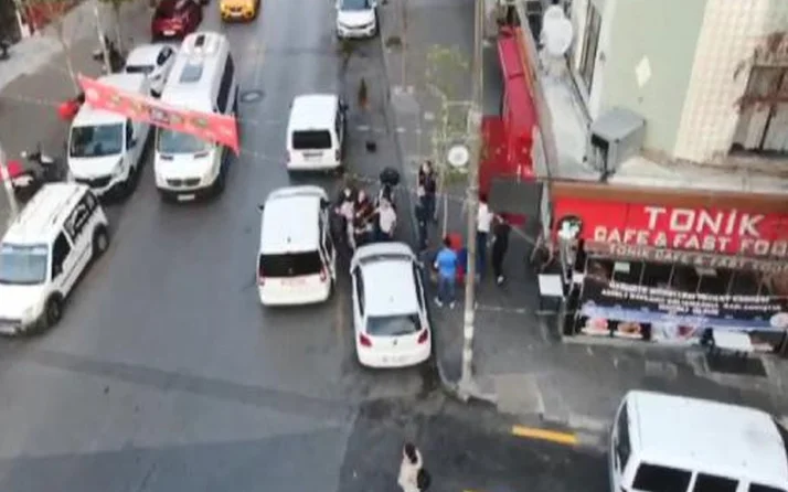 Bir Kadın, Polis Merkezi Önünde Katledildi