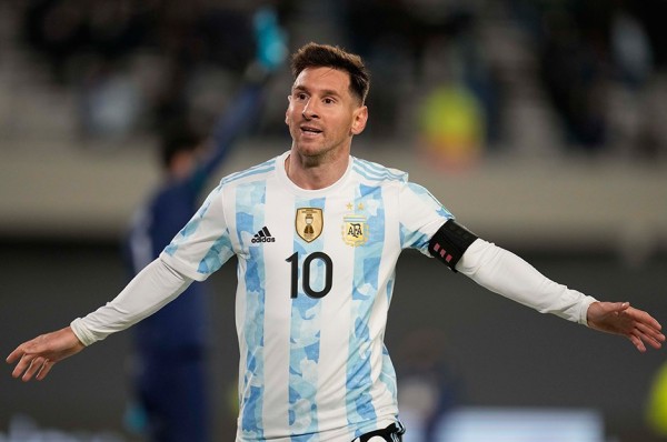 Messi Pele'nin Rekorunu Kırdı