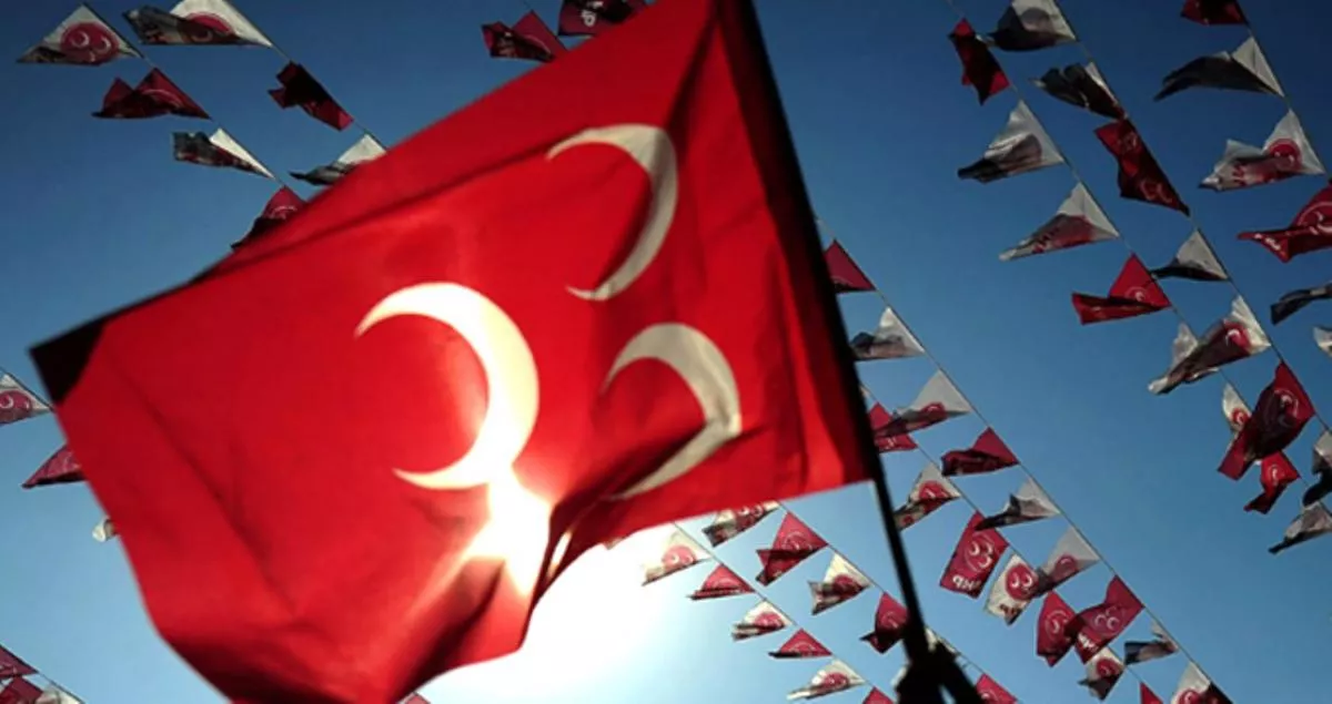 MHP'li Yöneticilerden İstifa