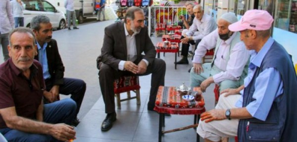 HÜDA PAR: Vatandaş Kriz Nedeniyle Acil İlaçlarını Bile Alamıyor