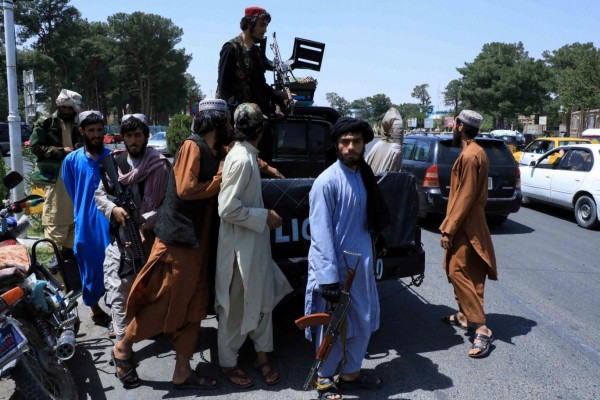 Taliban, Kadın Hakimlerin Ceza Verdiği Suçluları Serbest Bıraktı