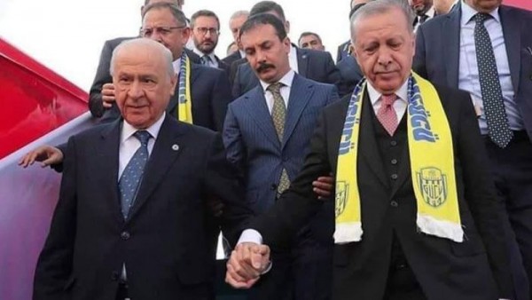 İEA Anketi: Cumhur İttifakı Yüzde 39,3, Millet İttifakı Yüzde 42,1