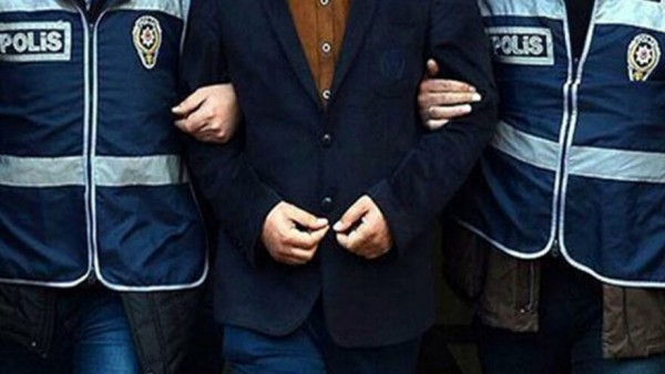 8 Eski Polis Tutuklandı
