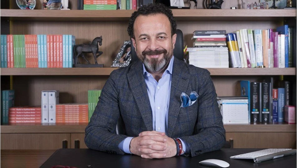 TTB'den Aşı Karşıtı Doktora 1 Ay Meslekten Alıkoyma Cezası