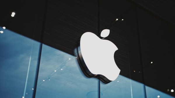 Apple, Bir Oyunu App Store’dan Yasakladı