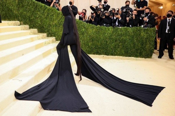 Kim Kardashian, Met Gala'daki Saçına 10 Bin Dolar Ödedi