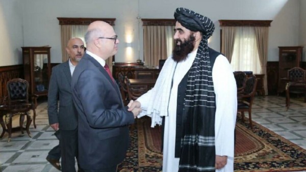 Türk Büyükelçi, Taliban'ın Dışişleri Bakan Vekili ile Görüştü