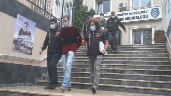 Kardeşiyle Arkadaşlık Etmesini İstemediği Genci Döverek Öldürdü