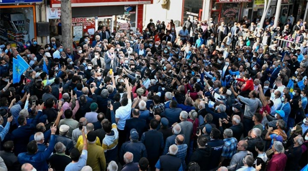 Akşener Tokat Zile'de: Meydan Miting Alanına Döndü