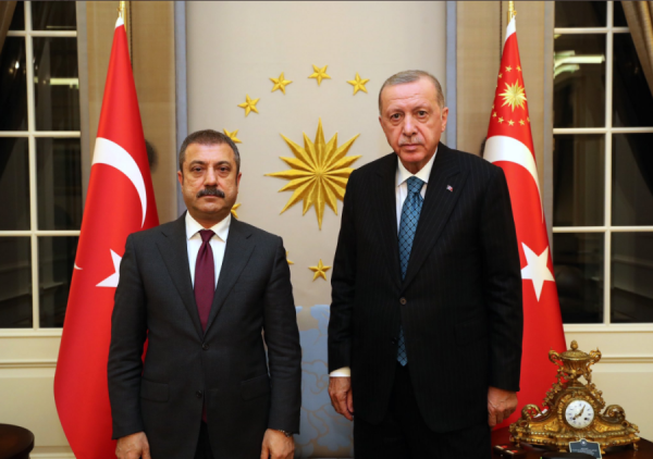 Erdoğan 3 TCMB Yöneticisini Gece Yarısı Görevden Aldı