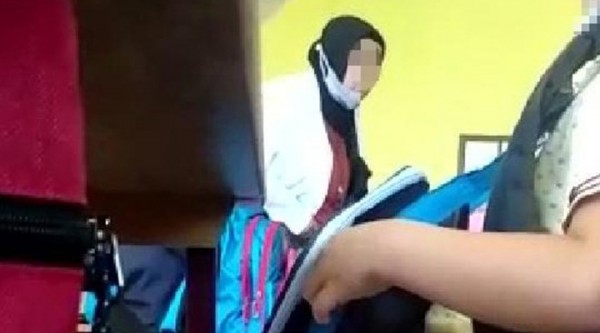 İlkokul Öğrencisini Tehdit Eden Öğretmenin Görev Yeri Değiştirildi