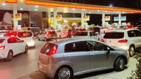Akaryakıta 3 Liraya Kadar Zam Bekleniyor