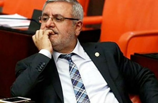 Metiner Yandaş Vakıfların Devlette Kadrolaşmasını Savundu