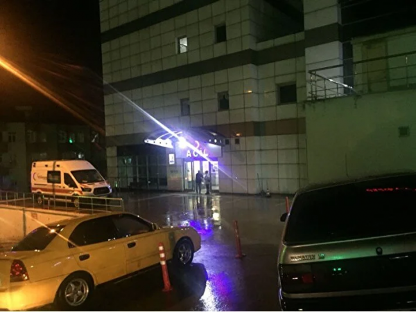 Bir Doktor Hasta Yakınlarının Saldırısına Uğradı