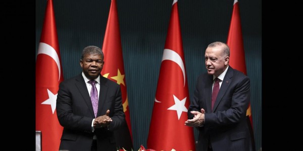 Dış Politikada Büyük Hamle: Angola İle Vizeler Kalktı