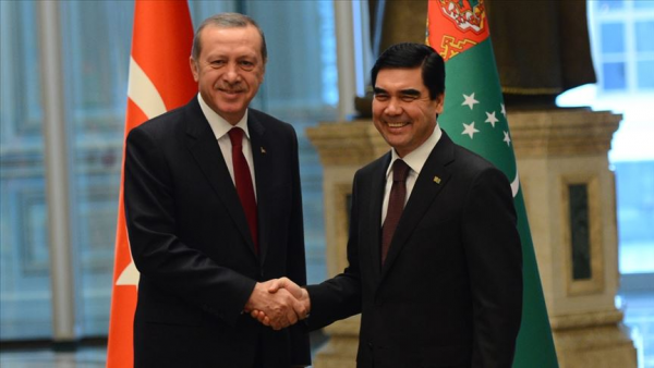 'Türkmenbaşı'nın Kitabını Taşımayan Öğrenci Okuldan Atılacak