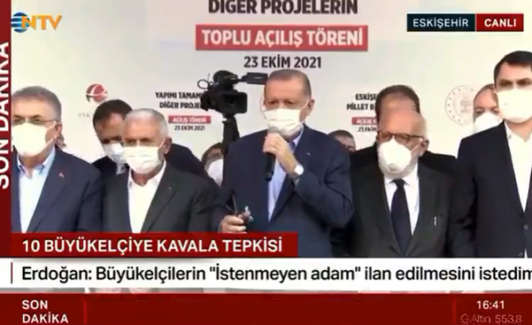 AKP'li Cumhurbaşkanı Yardım İçin Yalvaran Vatandaşı Duymazdan Geldi