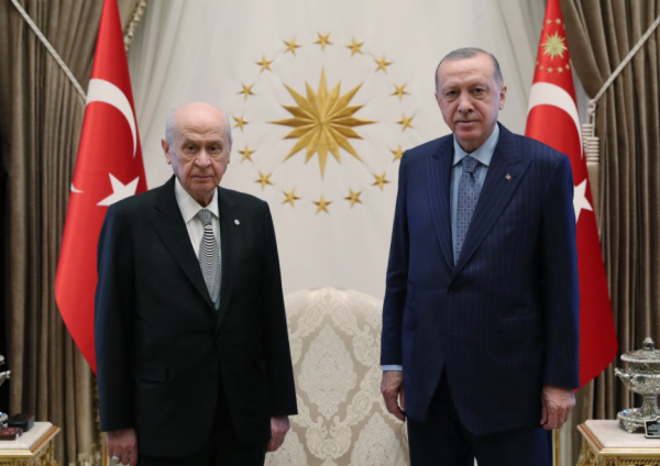AKP'li Cumhurbaşkanı, Bahçeli'yi Kabul Etti