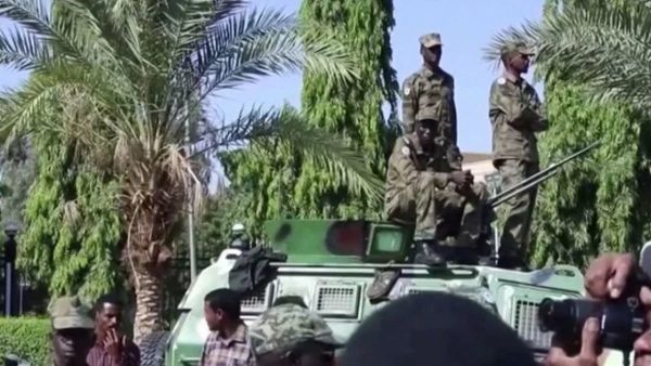 Sudan'da Darbe Girişimi: Başbakan Derdest Edildi