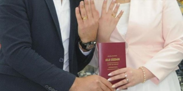 Aile Bakanlığı'ndan Evlilere Vergi İndirimi Önerisi