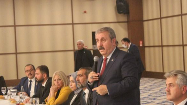 Destici: Hükûmetin Üyesi Değiliz, Yanlışları Bize Yüklemeyin