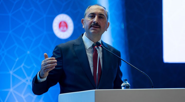 Gül: 'Makbul Vatandaş' Ayrımı Yapan Devlet, Hukuk Devleti Olamaz