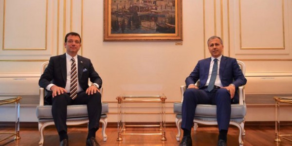İstanbul Valisi Yerlikaya'dan İmamoğlu'nun Göçmen Açıklamasına Yanıt