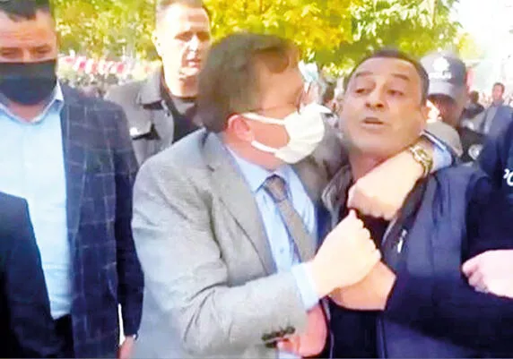 Türkkan'ın İstifası Konusunda Resmi Açıklama Bekleniyor
