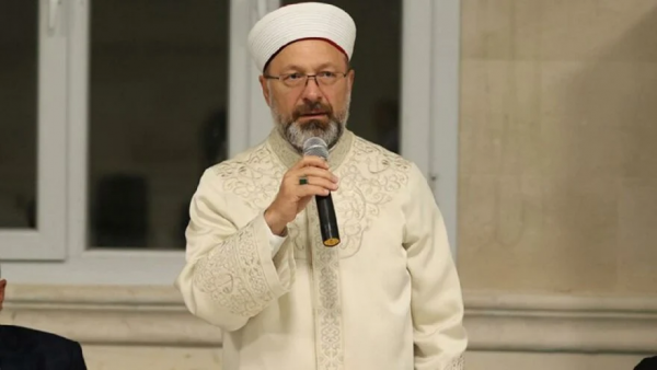 Erbaş: Sosyal Medya İle Gençlerimize Dinsizlik Aşılanıyor