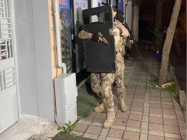 İstanbul'da Uyuşturucu Operasyonu: 25 Gözaltı