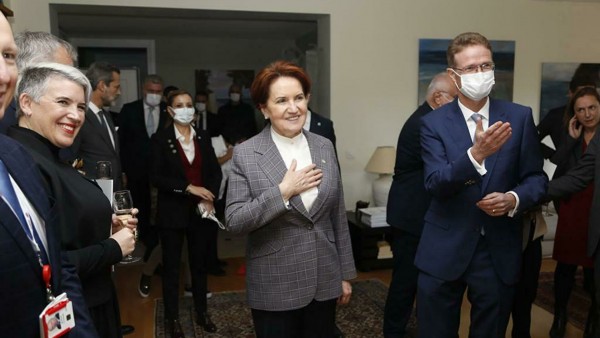 Akşener, AB Büyükelçileri İle Görüştü